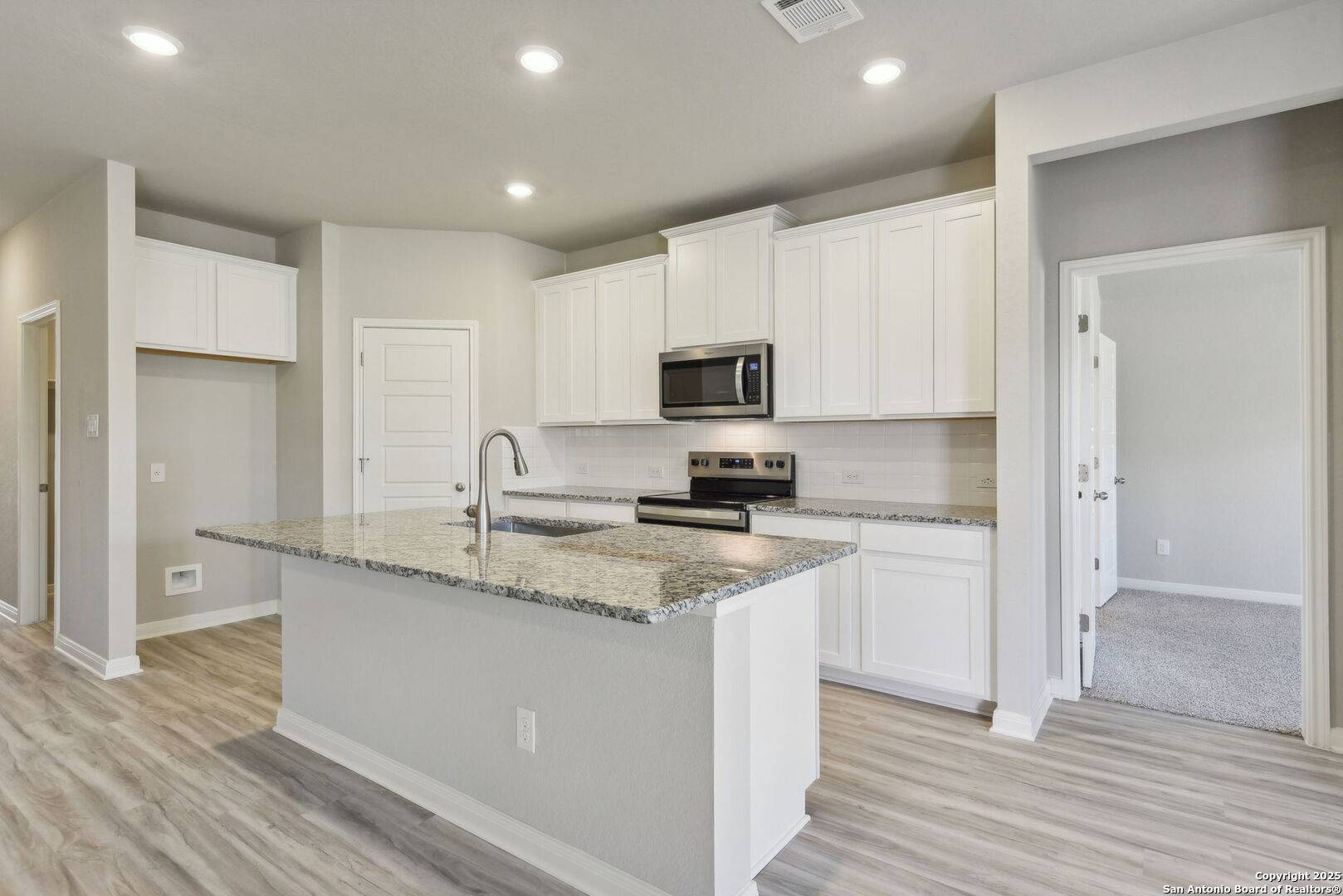 San Antonio, TX 78254,11515 Cottage Point