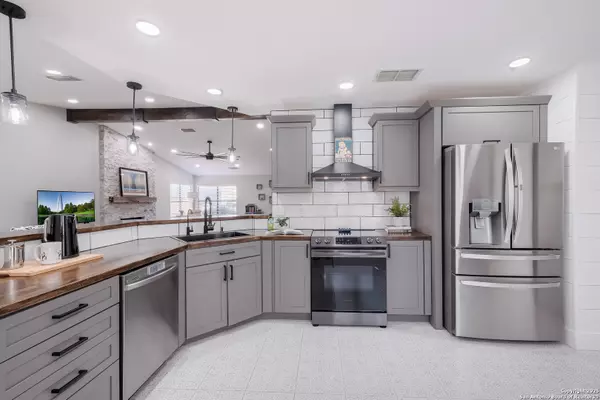 San Antonio, TX 78251,8323 Terra Ferna