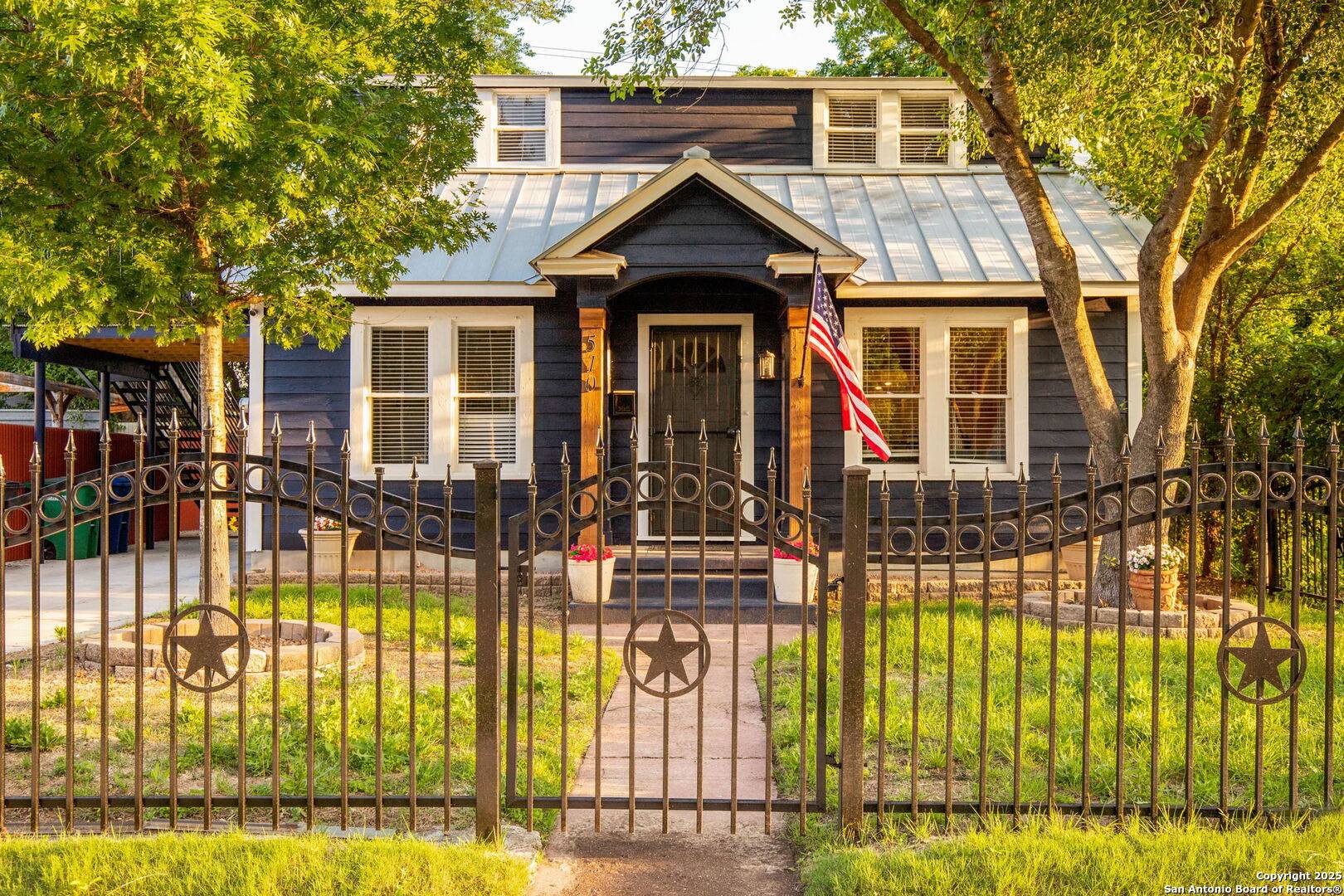 510 Highland Blvd, San Antonio, TX 78210