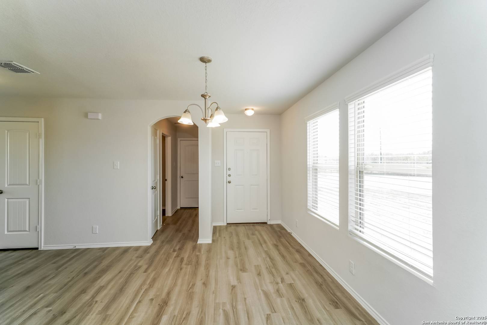 San Antonio, TX 78223,5014 Jade Crossing