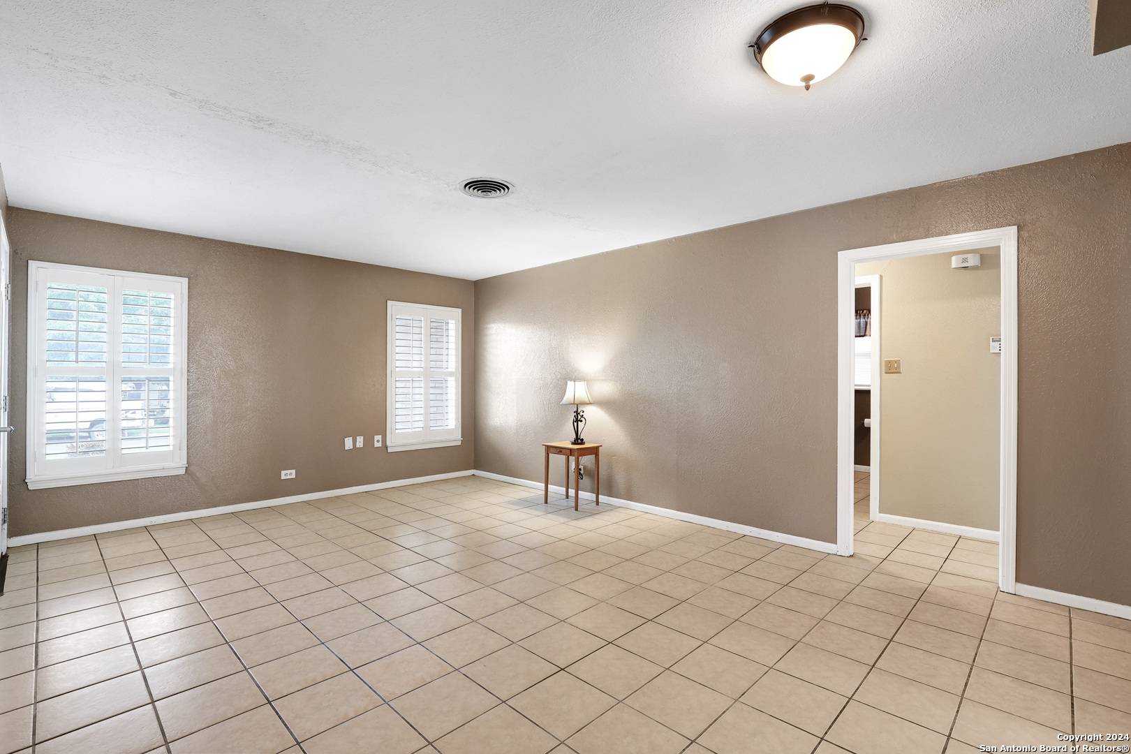 San Antonio, TX 78213,358 Saratoga Dr