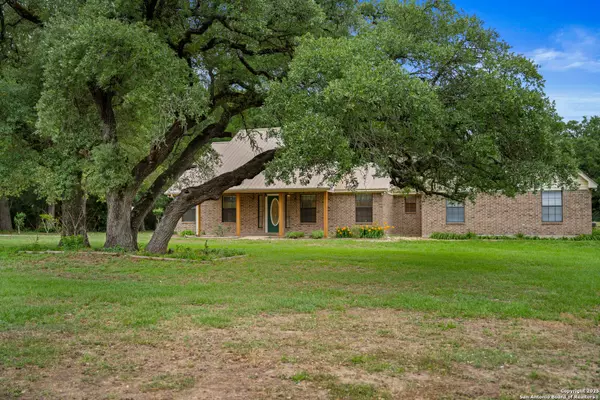 Smithville, TX 78957,182 grassy creek