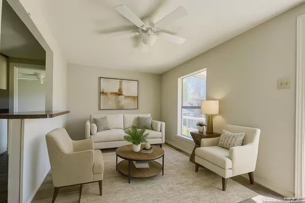 Devine, TX 78016,111 Fernandez