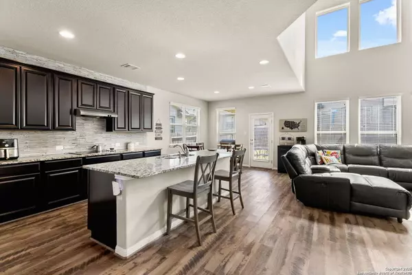 Cibolo, TX 78108,233 Heavenly View