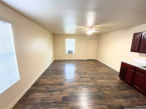 San Antonio, TX 78237,227 Landa Ave
