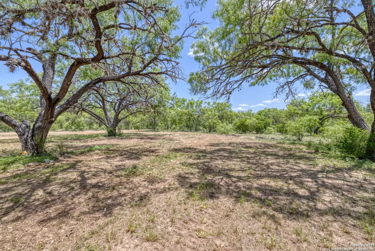 Rio Frio, TX 78879,405 Ridge Loop
