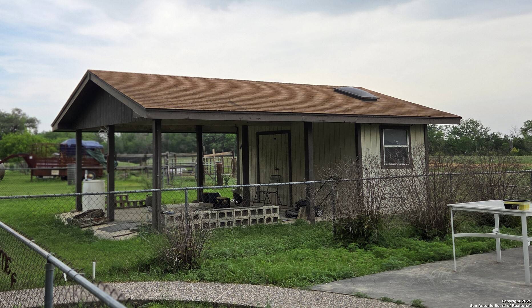 Atascosa, TX 78002,10180 aliann