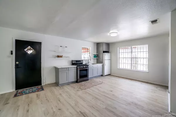 San Antonio, TX 78207,2114 Trinity St