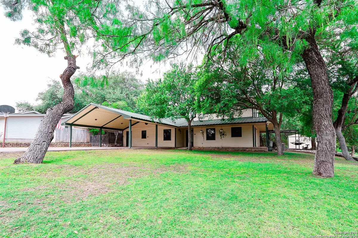 Brackettville, TX 78832,39 Oak