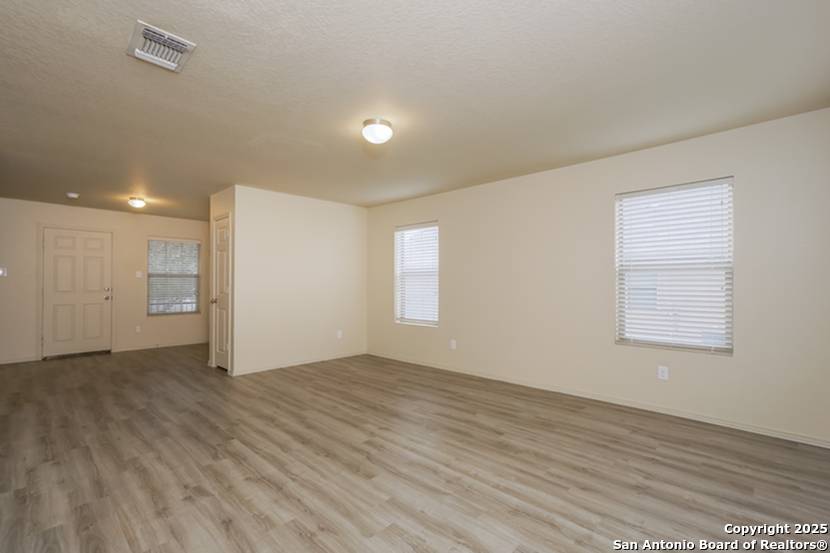 San Antonio, TX 78224,10814 Hunters Pond