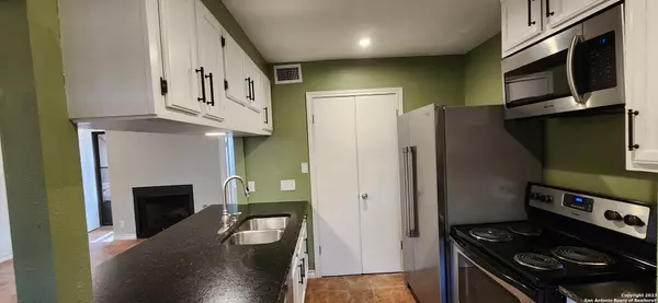 San Antonio, TX 78229-3252,8611 Datapoint Dr UNIT 59