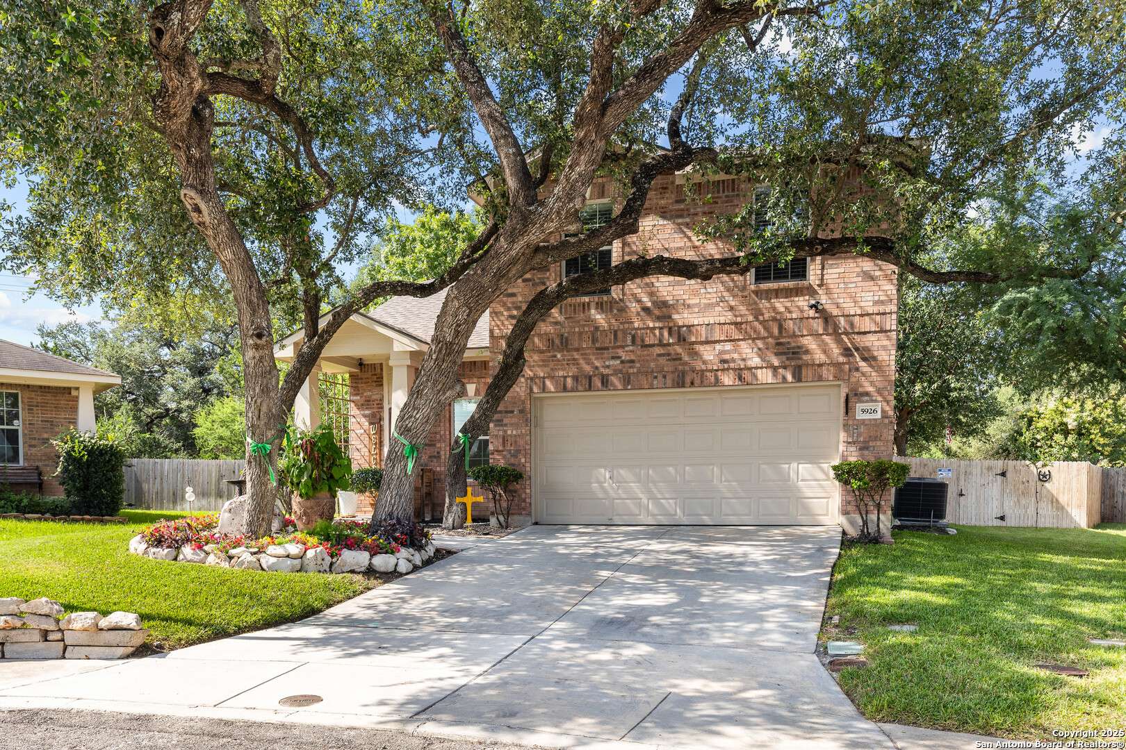San Antonio, TX 78261,5926 Southern Knoll