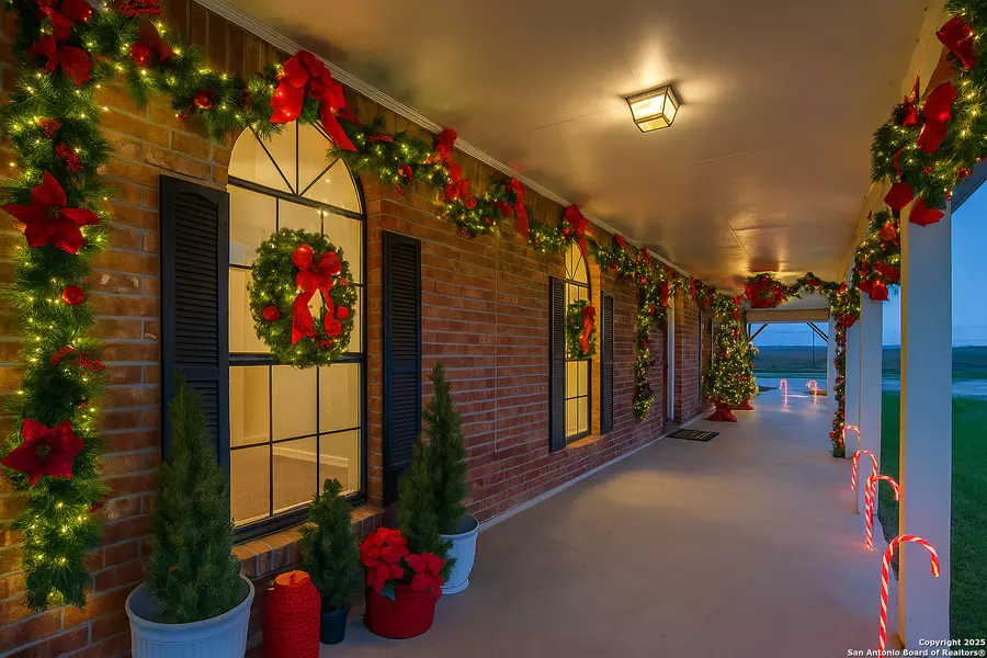 315 Simon, Pleasanton, TX 78064