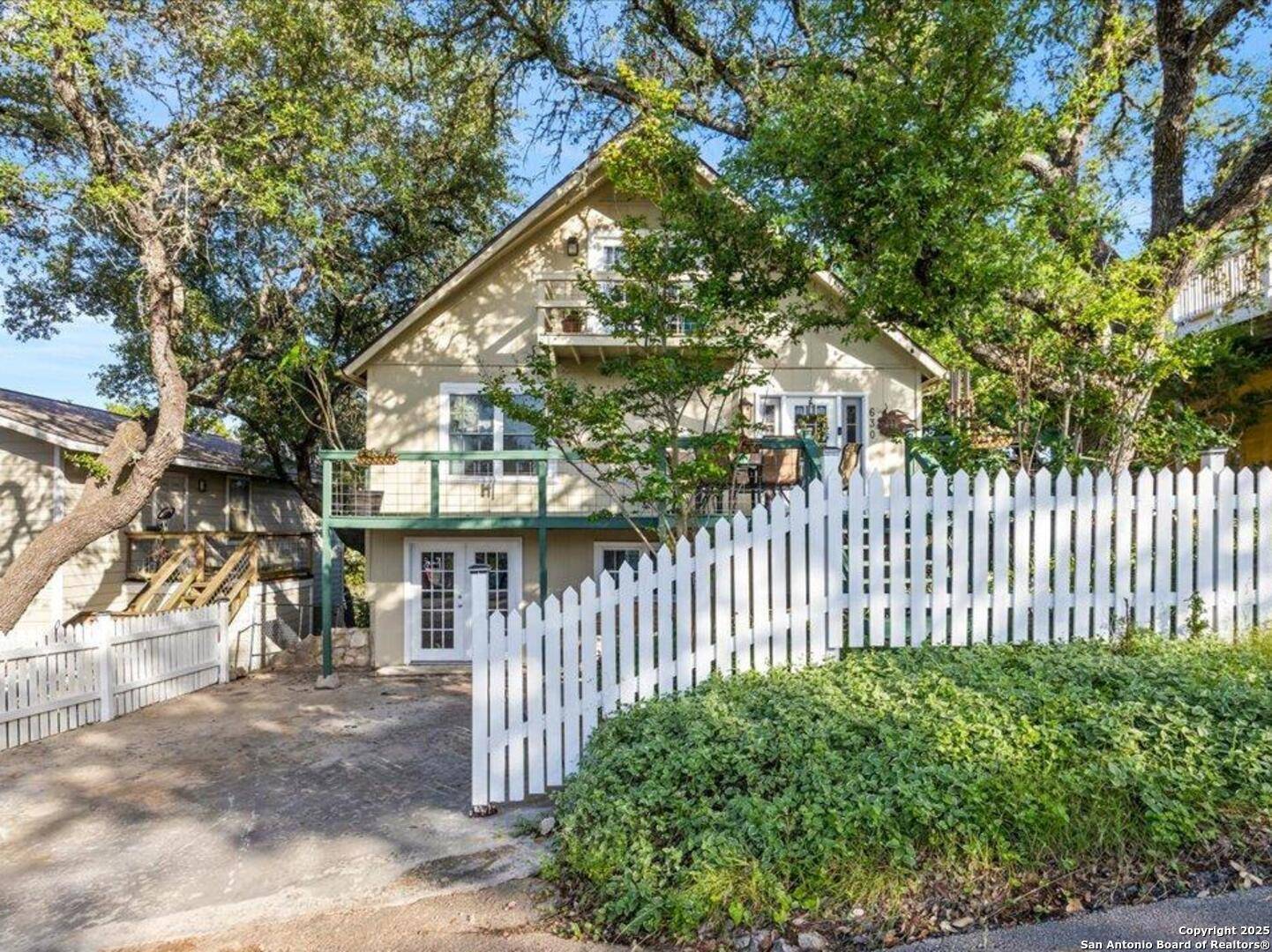 Canyon Lake, TX 78133,630 Deerwood Dr