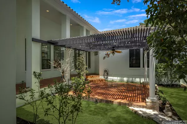 San Antonio, TX 78248,15 Three Lakes