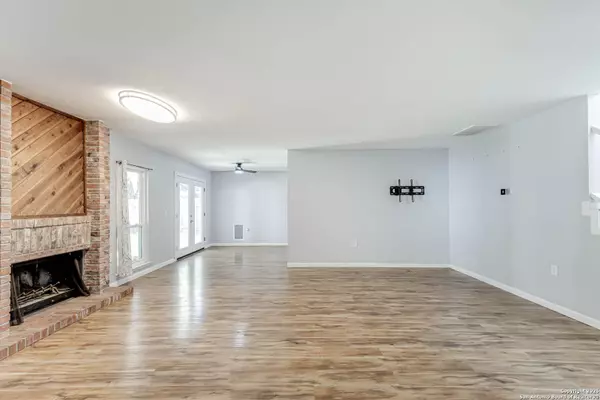 Leon Valley, TX 78238,6719 Timberhill