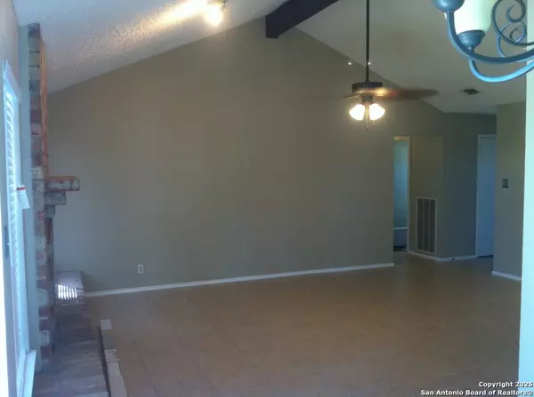 San Antonio, TX 78254,7926 Rugged Ridge