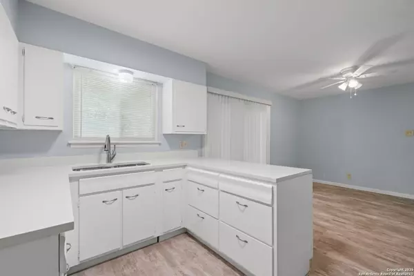 San Antonio, TX 78240,5819 Gabor