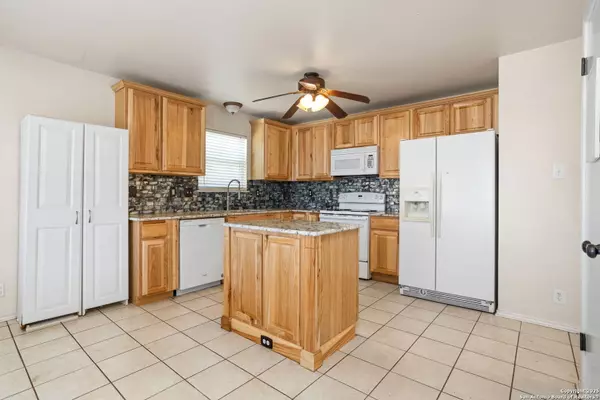 Schertz, TX 78154,3601 Diamond Falls