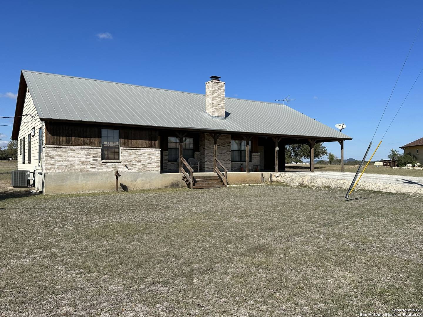 466 WOOD VIEW CIR, Bandera, TX 78003-3953