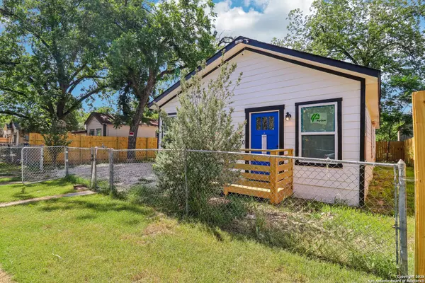 2120 San Fernando, San Antonio, TX 78207