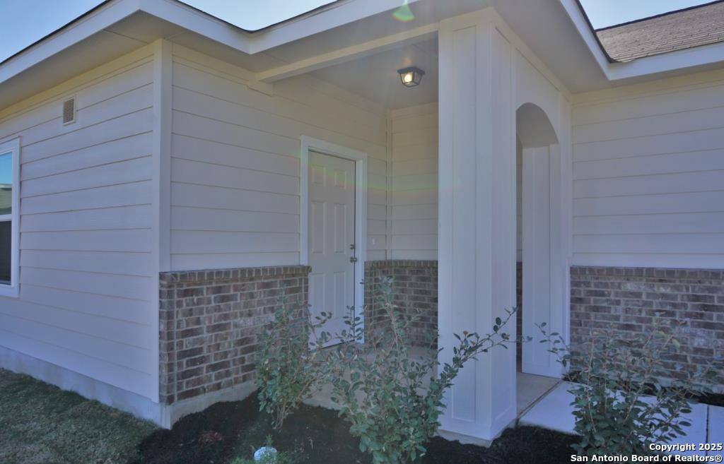 San Antonio, TX 78244,7374 Braes Corner