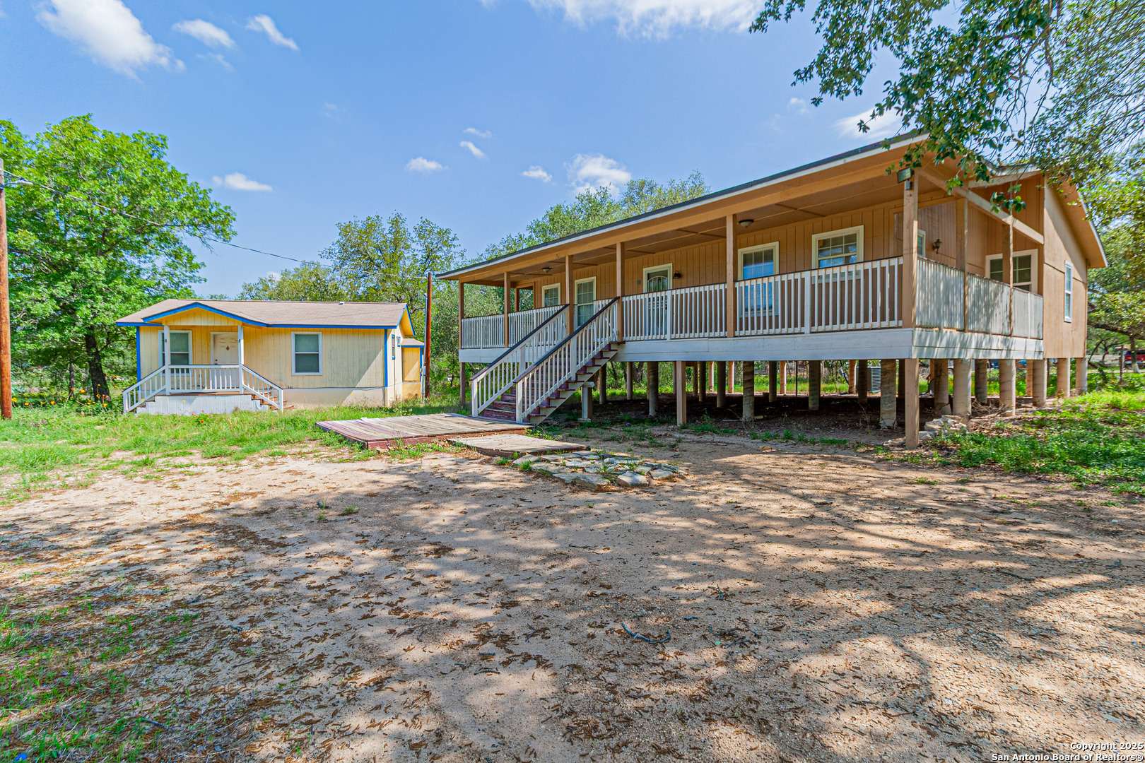 180 Brandon Way, Poteet, TX 78065