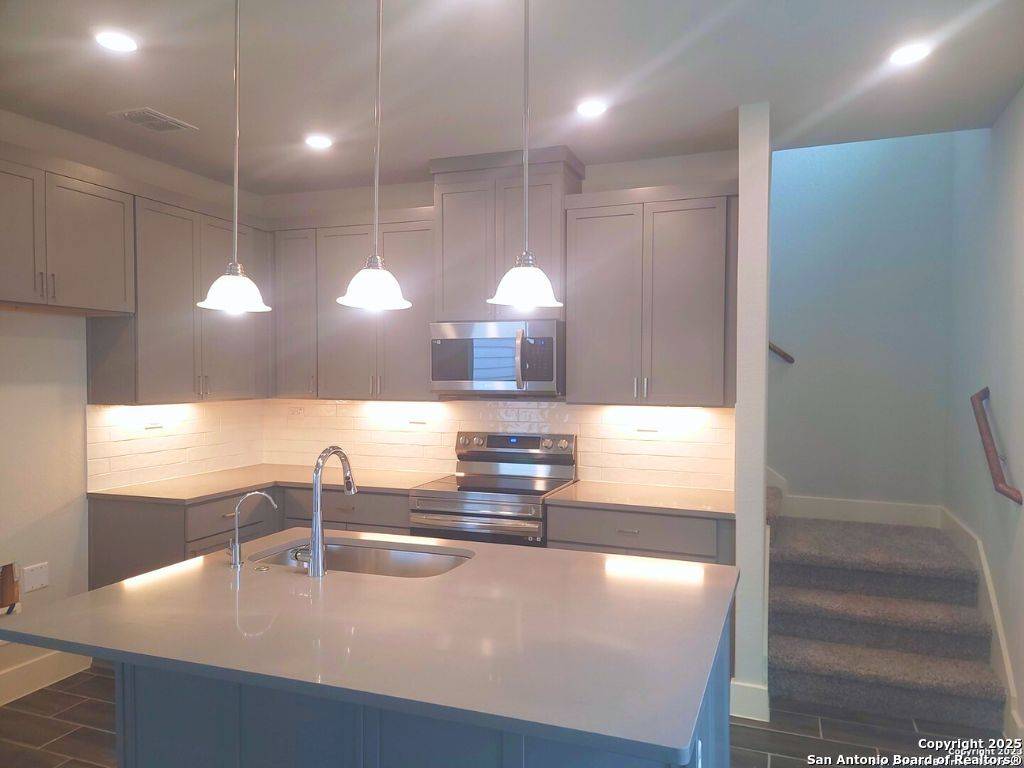 San Antonio, TX 78255,16011 Babcock UNIT 6
