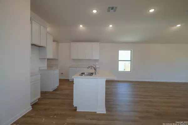 San Antonio, TX 78222,5918 Cienna Cove