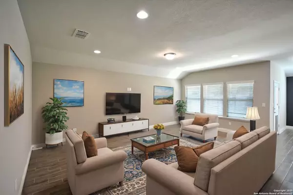New Braunfels, TX 78132,565 Rosemellow