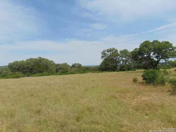 Utopia, TX 78801,358 Cr 358