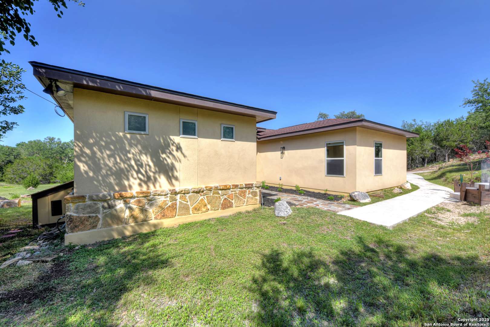 Bulverde, TX 78163,211 Comal Run