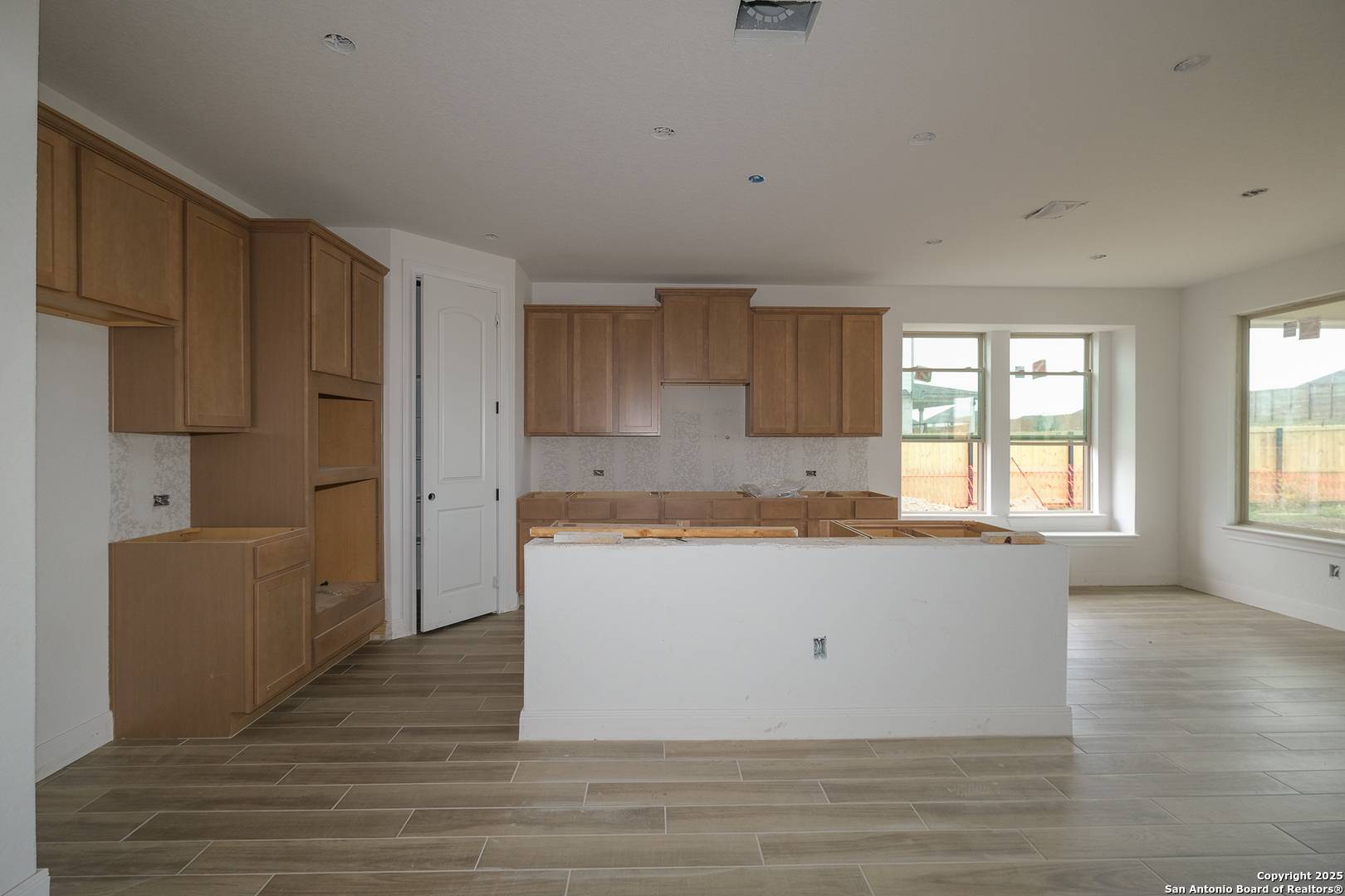 San Antonio, TX 78263,5011 Estates Oak Way