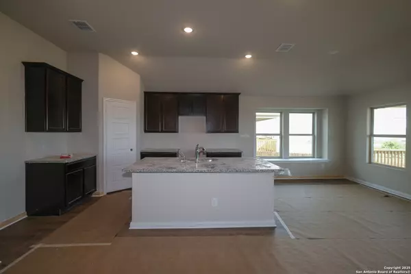 Seguin, TX 78155,1117 Water Valley
