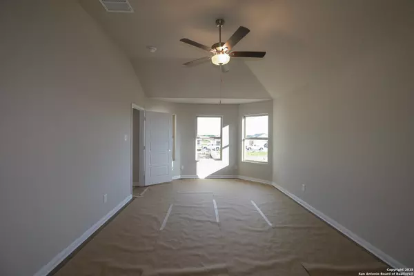 Seguin, TX 78155,1117 Water Valley