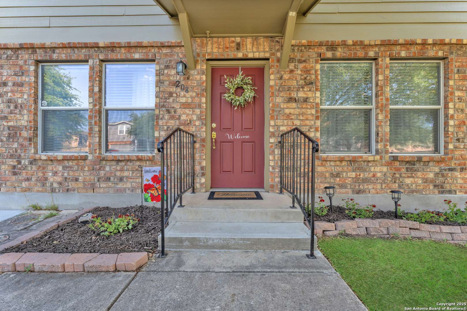 Cibolo, TX 78108,208 Gatewood Oak