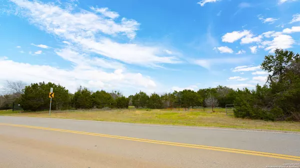 2054 PURGATORY RD, New Braunfels, TX 78130
