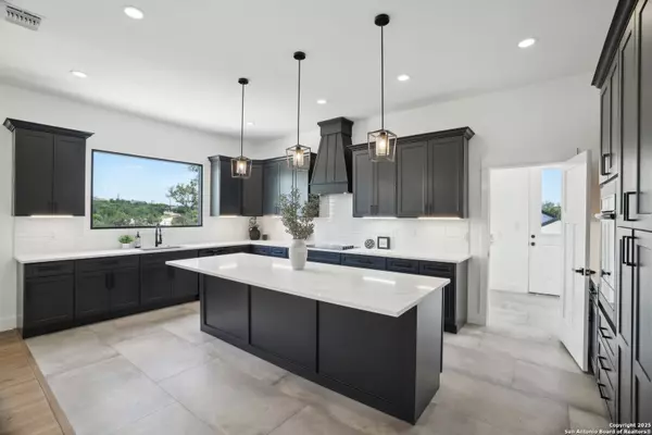 Canyon Lake, TX 78133,166 MAGNOLIA MDW