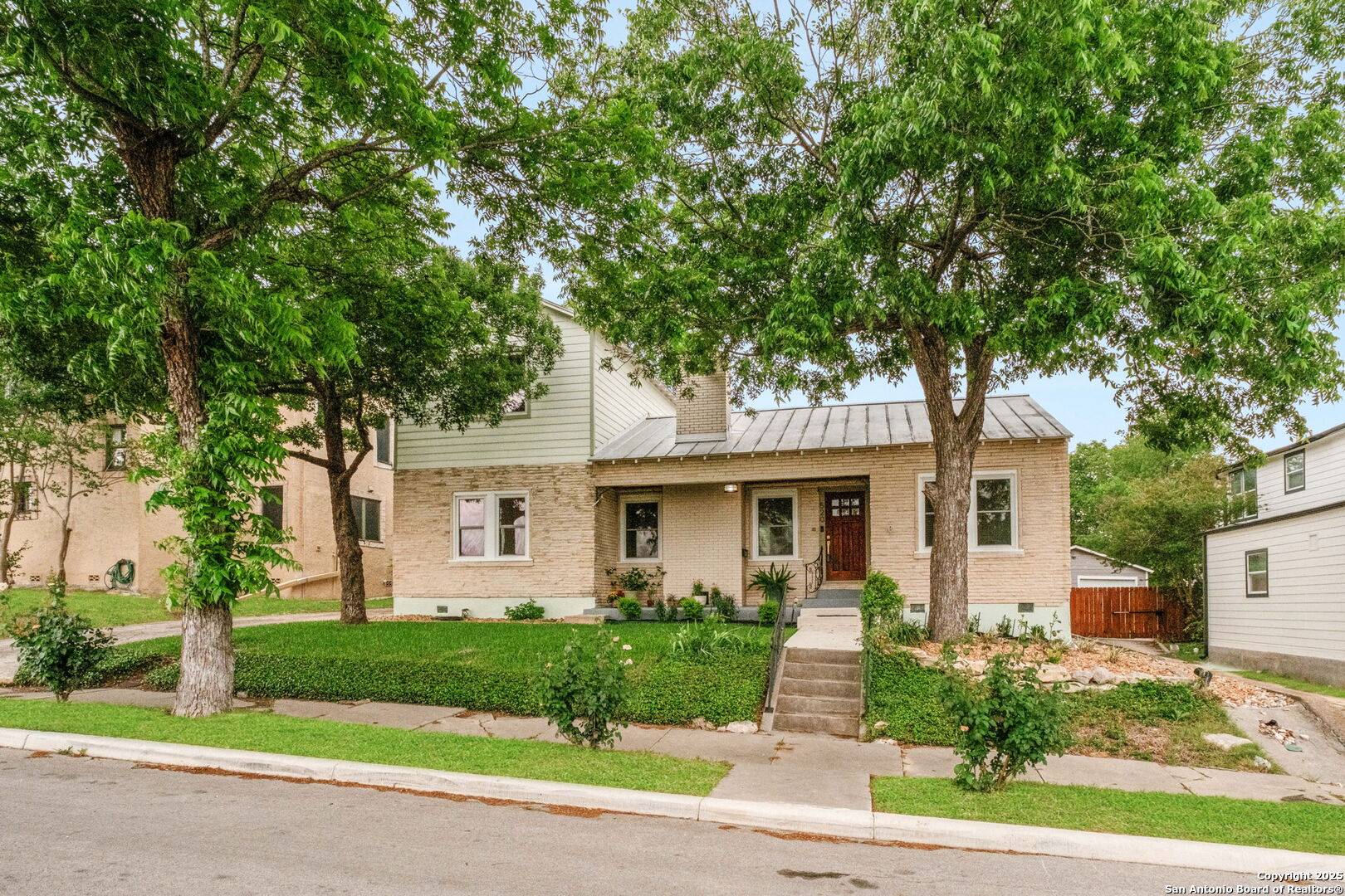 San Antonio, TX 78209,520 Pershing Ave