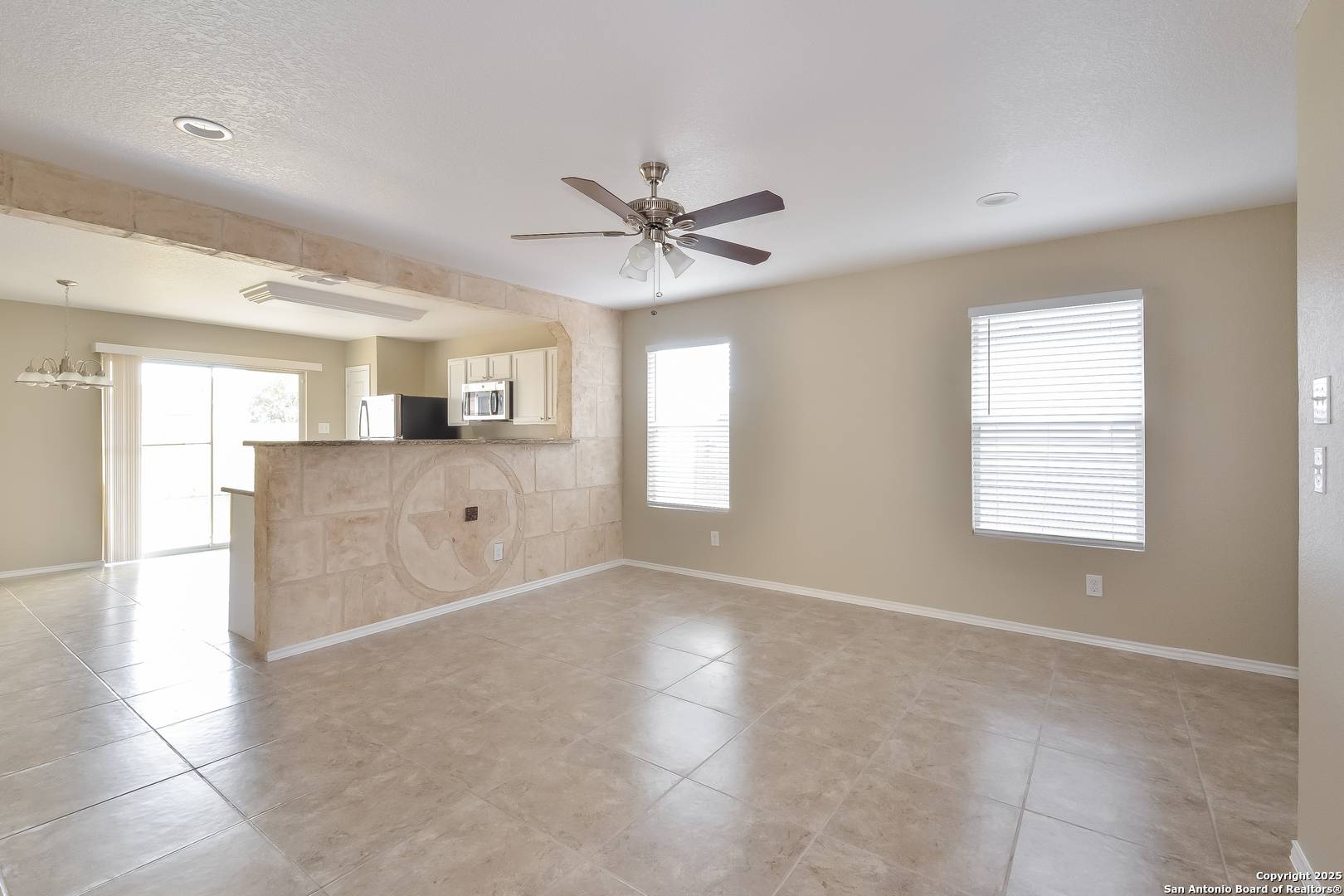 San Antonio, TX 78254,9318 Maple Silver