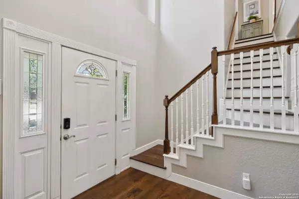 Alamo Heights, TX 78209,616 Alamo Heights