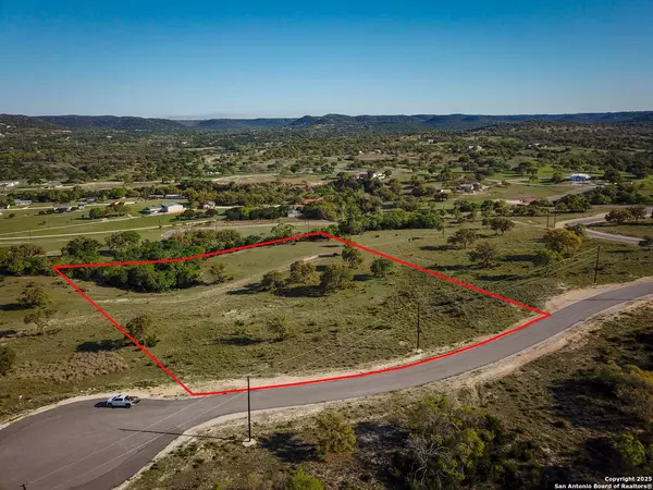 000 Blackbuck Trail, Pipe Creek, TX 78063