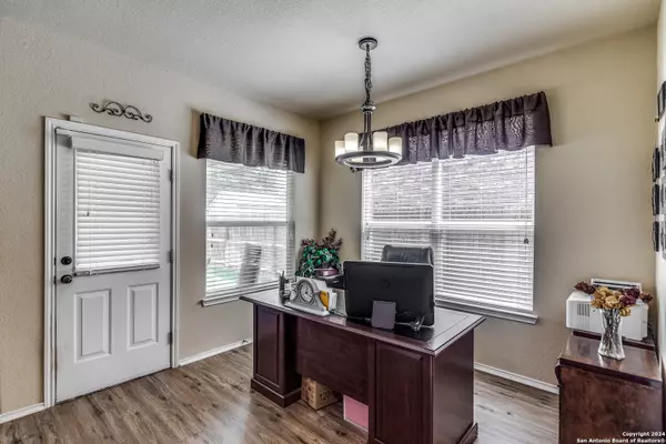 Cibolo, TX 78108-3411,210 MAYFLOWER