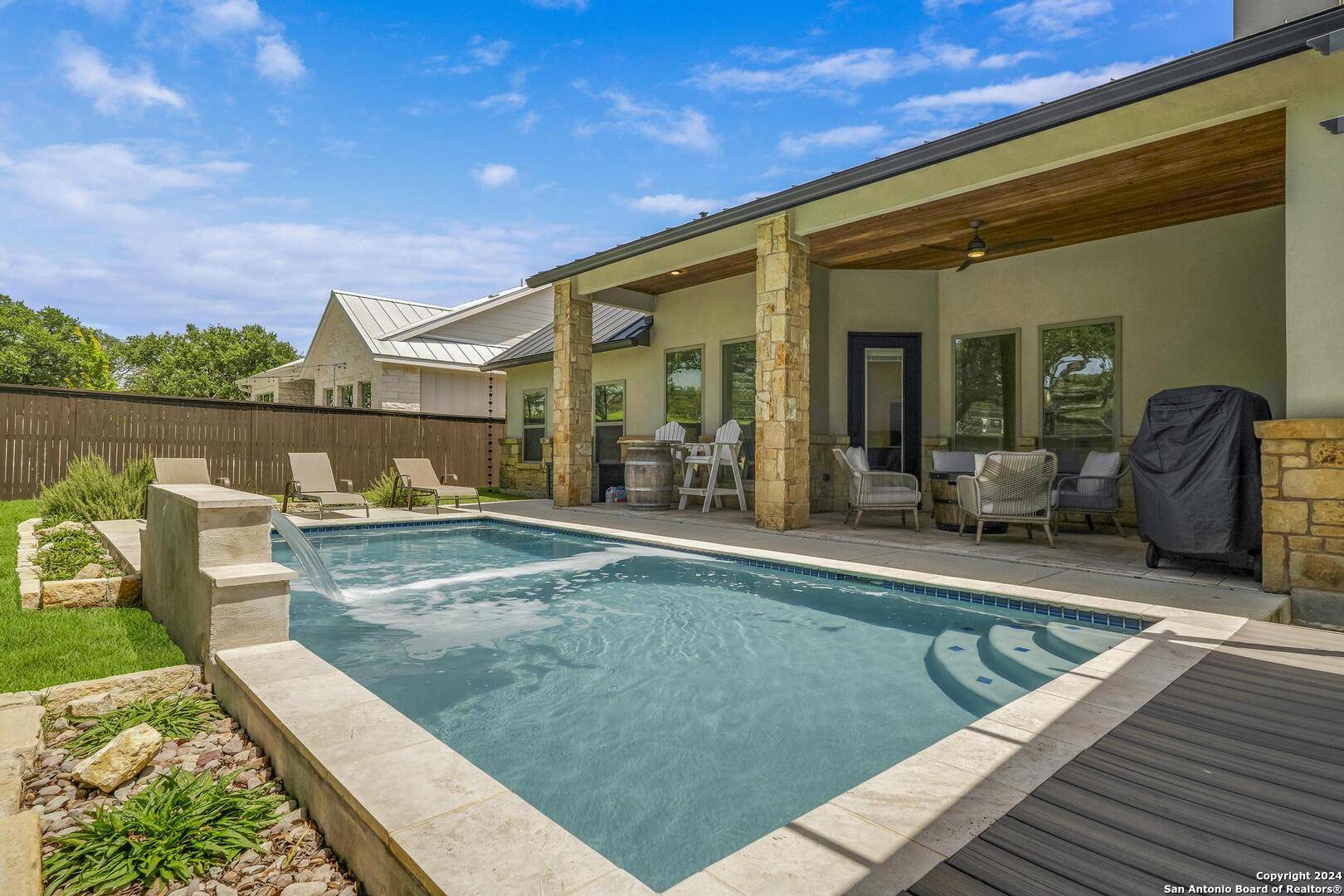 Boerne, TX 78006,108 Chama