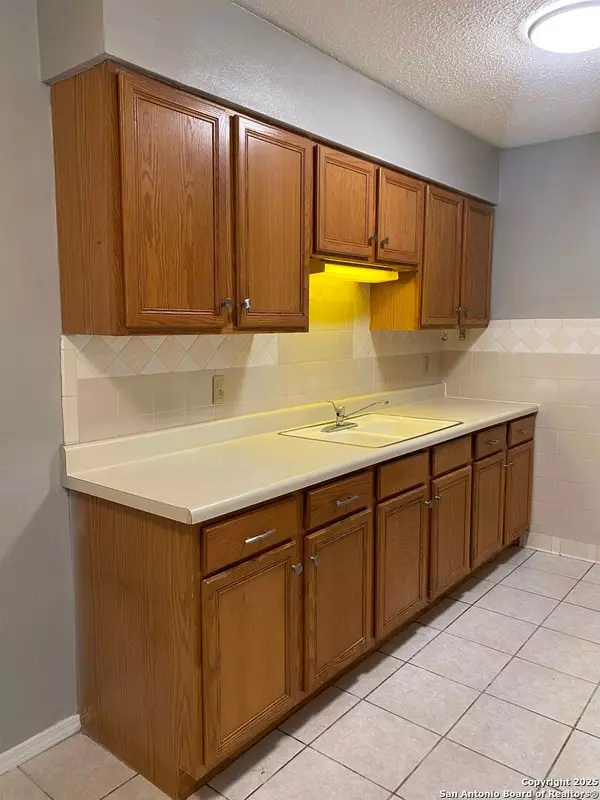 San Antonio, TX 78227,7774 Skolout UNIT 2