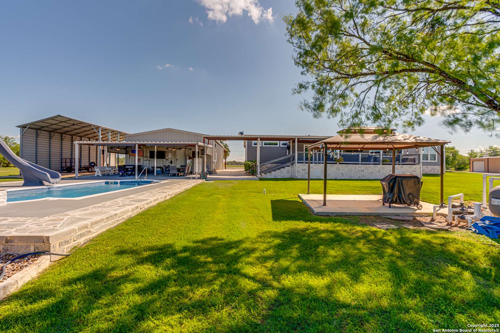 Seguin, TX 78155,6990 Elm Creek