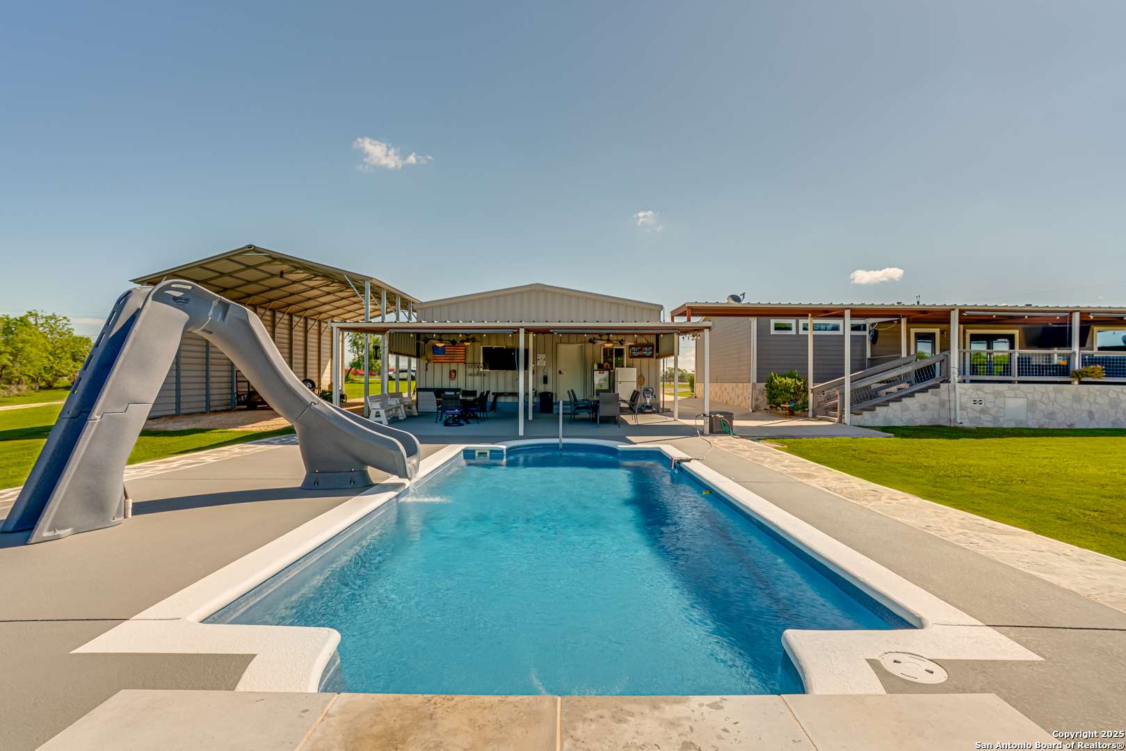 Seguin, TX 78155,6990 Elm Creek