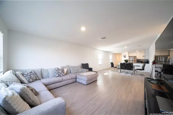 San Antonio, TX 78252,14038 Piglet Trail