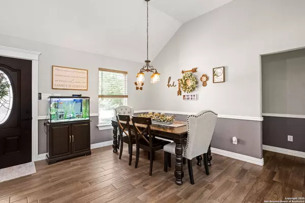 La Vernia, TX 78121,184 Great Oaks