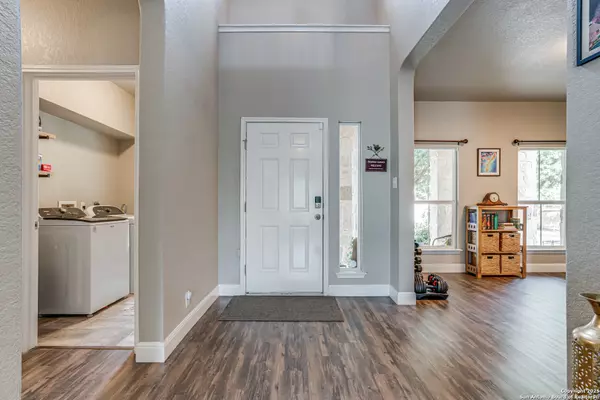 Cibolo, TX 78108,214 Ridge Bluff